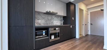 906 - 28 INTERCHANGE WAY, Vaughan (Vaughan Corporate Centre), Ontario