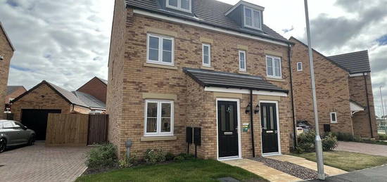 3 bedroom semi-detached house