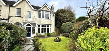 5 bedroom semi-detached house