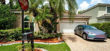 1104 NW 116th Ave, Coral Springs, FL 33071