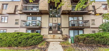 9811 Sunrise Blvd Unit O13, North Royalton, OH 44133