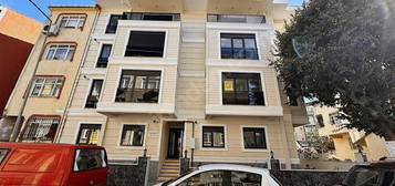 FATİH Silivrikapı ASANSÖRLÜ sıfır 3+1 BALKON&TERASLI ÇATIDUBLEKS