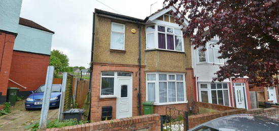 3 bedroom semi-detached house