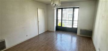 Appartement  à louer, 2 pièces, 1 chambre, 43 m²