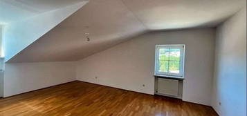 3-Zimmer Dachgeschosswohnung im Zentrum von Grafenau