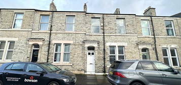 6 bedroom terraced house