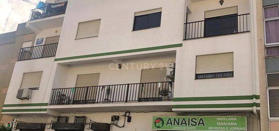 Apartamento T3 no Bairro Afonso Costa - centro da cidade de Setúbal