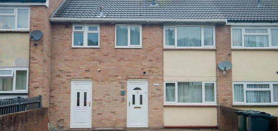 Terraced house to rent in Oak Tree Road, Ashford TN23