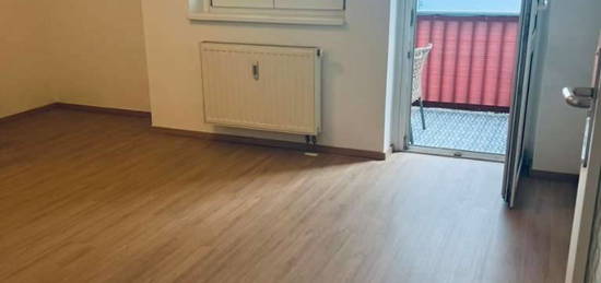 2 Zimmer Wohnung mit Balkon & Tiefgarage in Liebenau