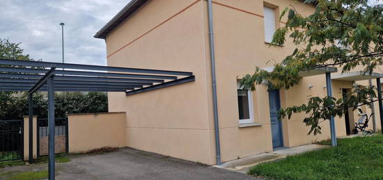 Villa 1 étage  à vendre, 4 pièces, 2 chambres, 67 m²