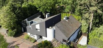 Großzügiges Architektenhaus auf schönem Grundstück in Hannover-Kirchrode
