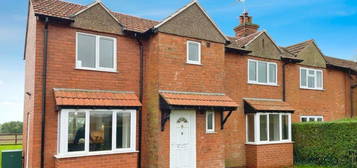 3 bedroom semi-detached house