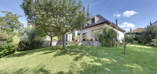 Maison 2 étages  à vendre, 7 pièces, 5 chambres, 160 m²