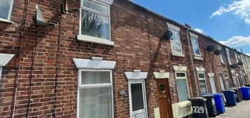 2 bedroom terraced house