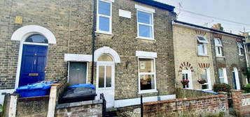 5 bedroom terraced house