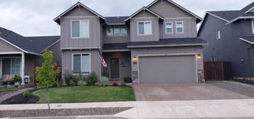 846 Pebble St, Brownsville, OR 97327