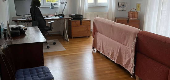 Gepflegte 2-Zimmer-Wohnung mit Einbauküche in München Aubing