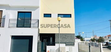 Casa T3 em Vila Nova de Cacela de 200,00 m²