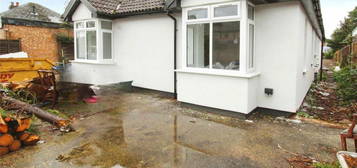 1 bedroom detached house