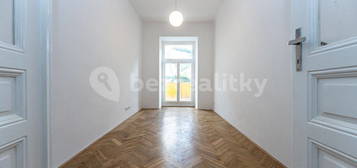 Pronájem bytu 1+1 27 m², Máchova, Praha