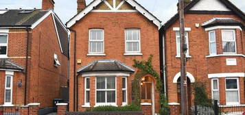 3 bedroom detached house to rent