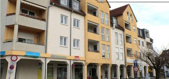 WEIGERT: 3-Zimmer-Wohnung mit Loggia am Viehmarktplatz in Fürstenfeldbruck