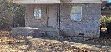 1404 S Detroit Ave, Russellville, AR 72801