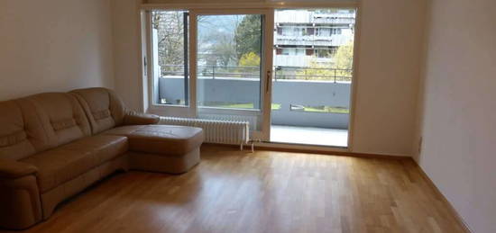 Innsbruck (Hötting): Ein WG-Zimmer mit großem Gemeinschaftsbalkon