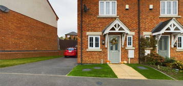 2 bedroom semi-detached house for sale