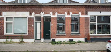 Zwijndrechtsestraat 8