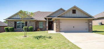 121 Bois D Arc Dr, Bullard, TX 75757