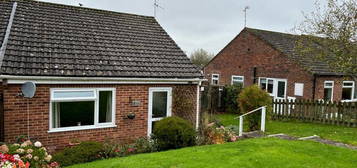 2 bedroom detached bungalow to rent