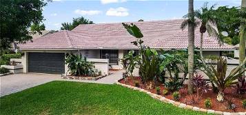 4901 NW 89th Ter, Coral Springs, FL 33067