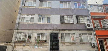 FATİH CADDE EMLAK'TAN MERKEZ'DE TEMİZ 2+1 DAİRE