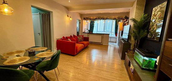 Apartament 3 camere vedere panoramica Calea Victoriei | Renovat | Gata de mutare