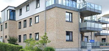 Schöne Erdgeschosswohnung am Yachthafen in Laboe mit Ostseeblick