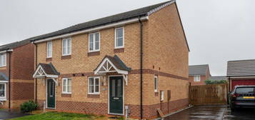 2 bed semi-detached house for sale