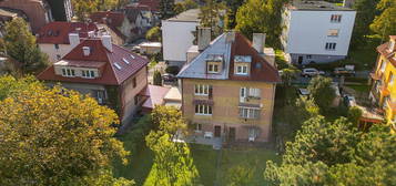 Rodinný dům, 179 m² + 369 m² pozemek, Nad lukami, Praha