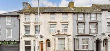 5 bedroom terraced house for sale