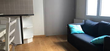 Appartement Paris 1 pièce(s) 22.30 m2