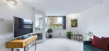 Flat to rent in Upper Berenger Walk, World's End Estate, London SW10