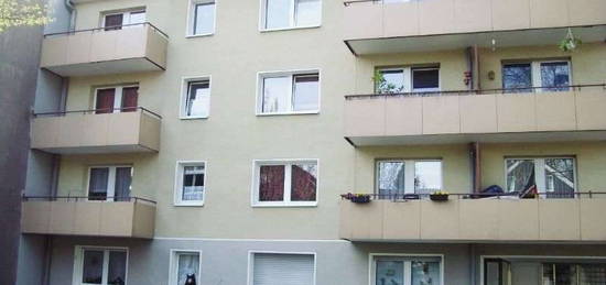 Traumhaft: Balkon. Tageslicht Bad. Nähe Gysenbergpark.