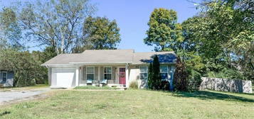 311 Kingwood Ave, Shelbyville, TN 37160