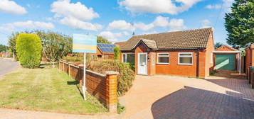 2 bedroom detached bungalow for sale