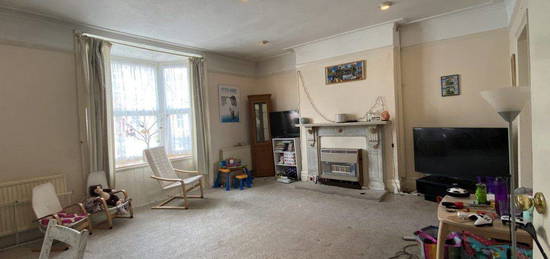 2 bed maisonette to rent