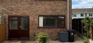 3 bedroom end of terrace house