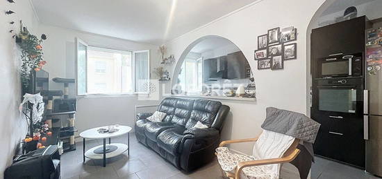 Appartement  à louer, 3 pièces, 2 chambres, 58 m²