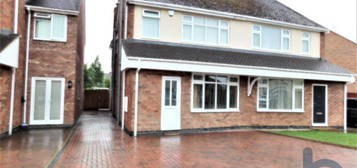 3 bedroom semi-detached house