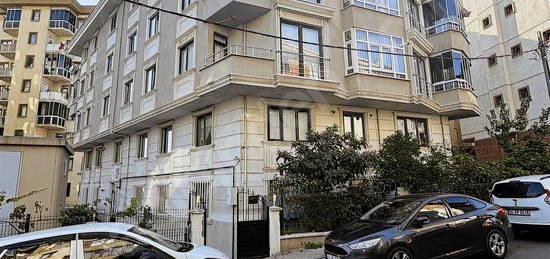 PENDİK FEVZİ ÇAKMAK MAH. 3+1 METRO'YA YAKIN SATILIK GENİŞ DAİRE