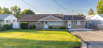 3204 Butterfield Rd, Yakima, WA 98901